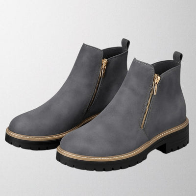 Olivia – Women's shoe with round toe and side zip fastening